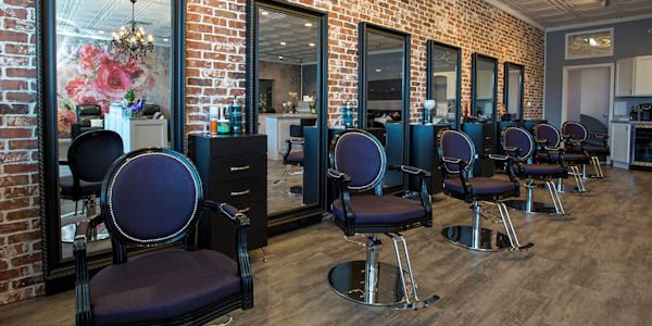 Serve your clients with a better barber station